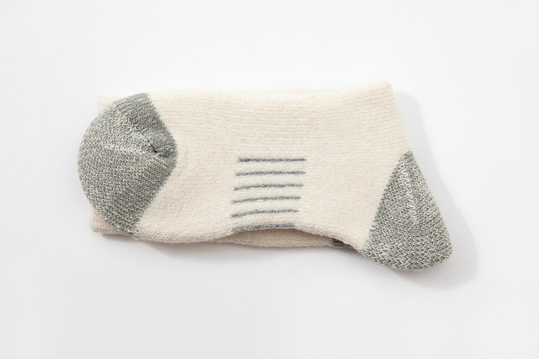 Women's Crew Merino wool socks - Autumn winter socks -thick warm socks - skin-friendly Outdoor hiking beige socks -Mesa Socks